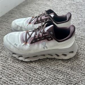 On Running cloudtilt sneakers